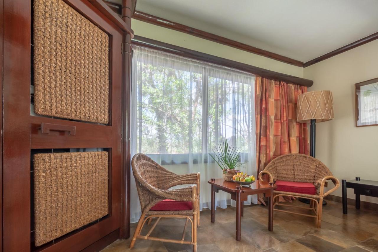 Sarova Shaba Game Lodge Archers Post Экстерьер фото